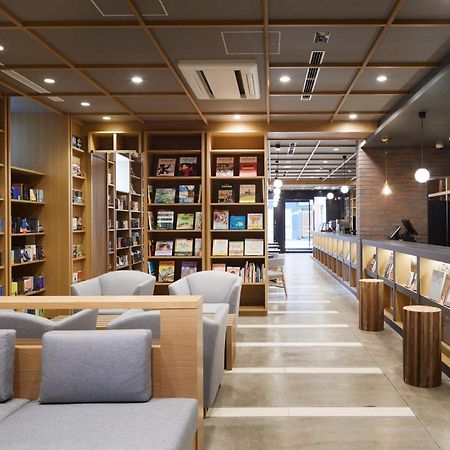 Lamp Light Books Hotel Sapporo Buitenkant foto