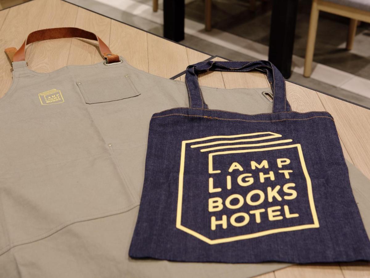 Lamp Light Books Hotel Sapporo Buitenkant foto